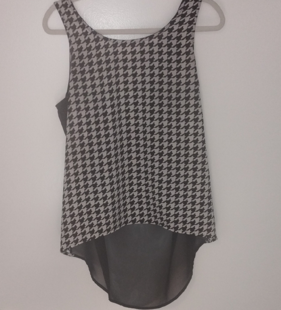 Moa Moa Asymmetrical Black and White Tank Top